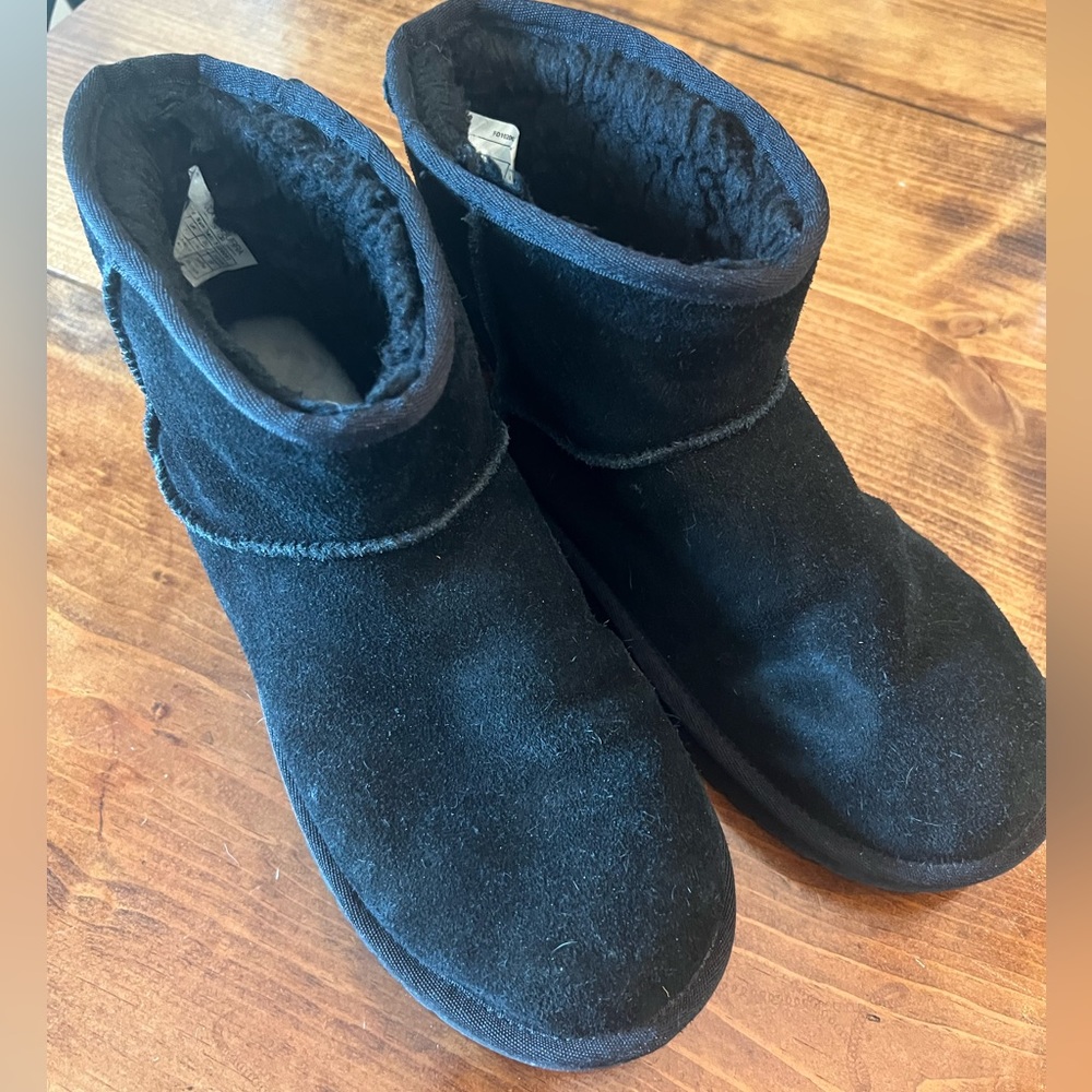 Ugh Koolaburra boots size 9 womens